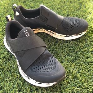 TIEM cycle shoes